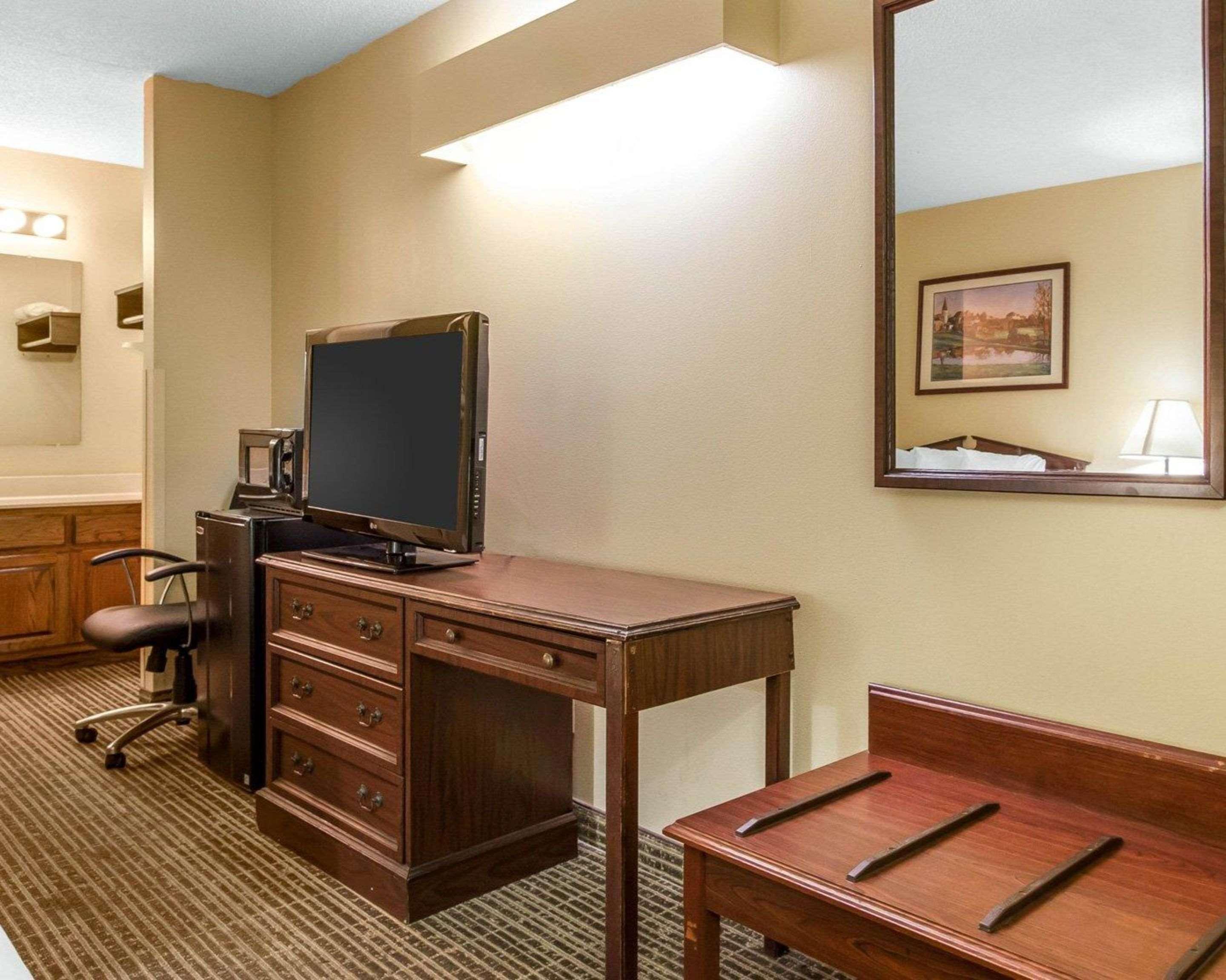 Baymont By Wyndham Selma Hotel Ngoại thất bức ảnh