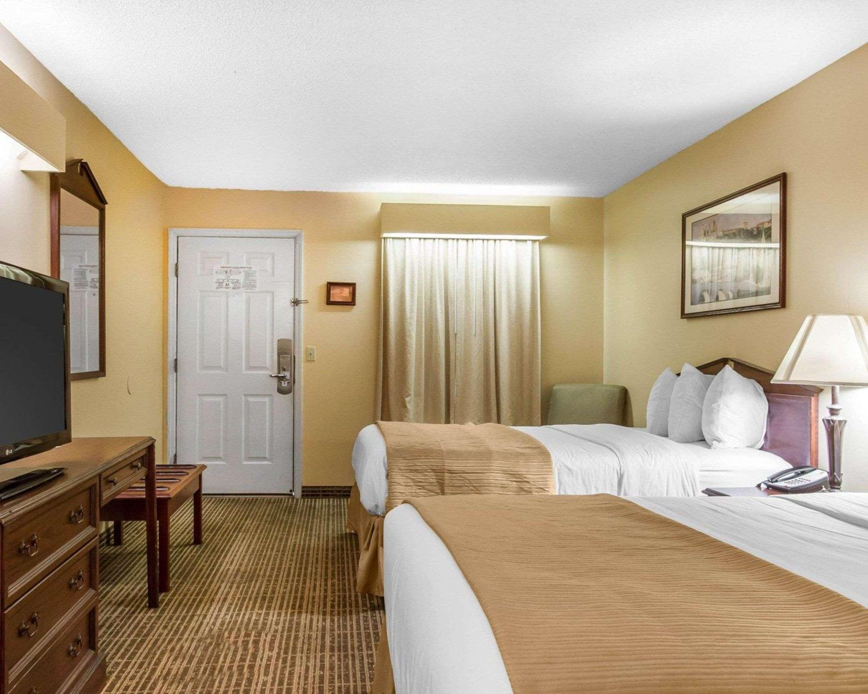 Baymont By Wyndham Selma Hotel Ngoại thất bức ảnh