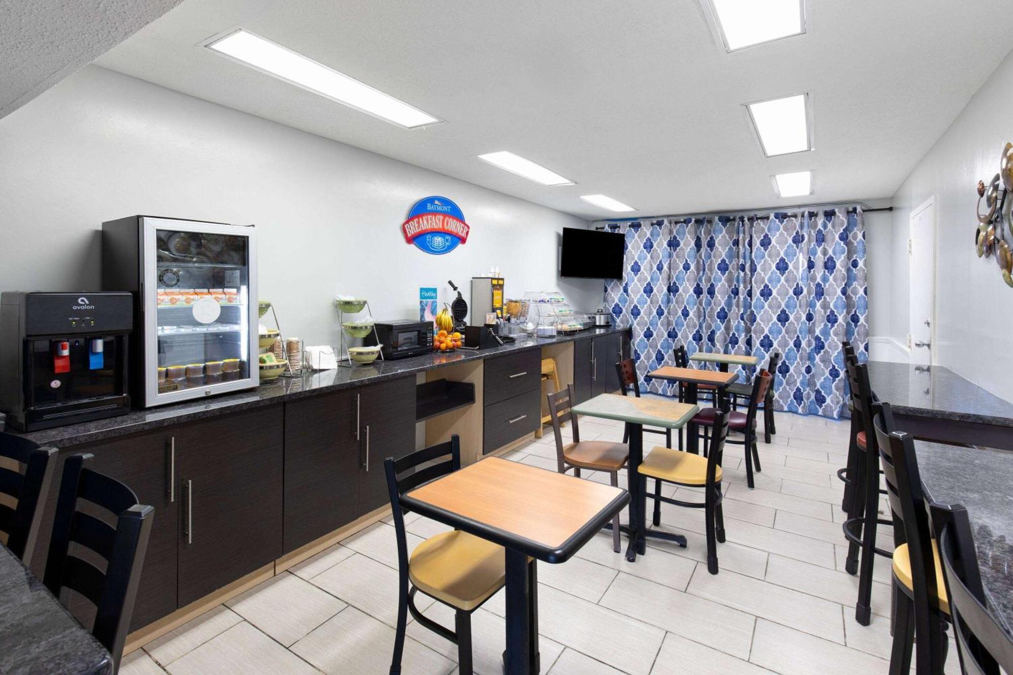 Baymont By Wyndham Selma Hotel Ngoại thất bức ảnh