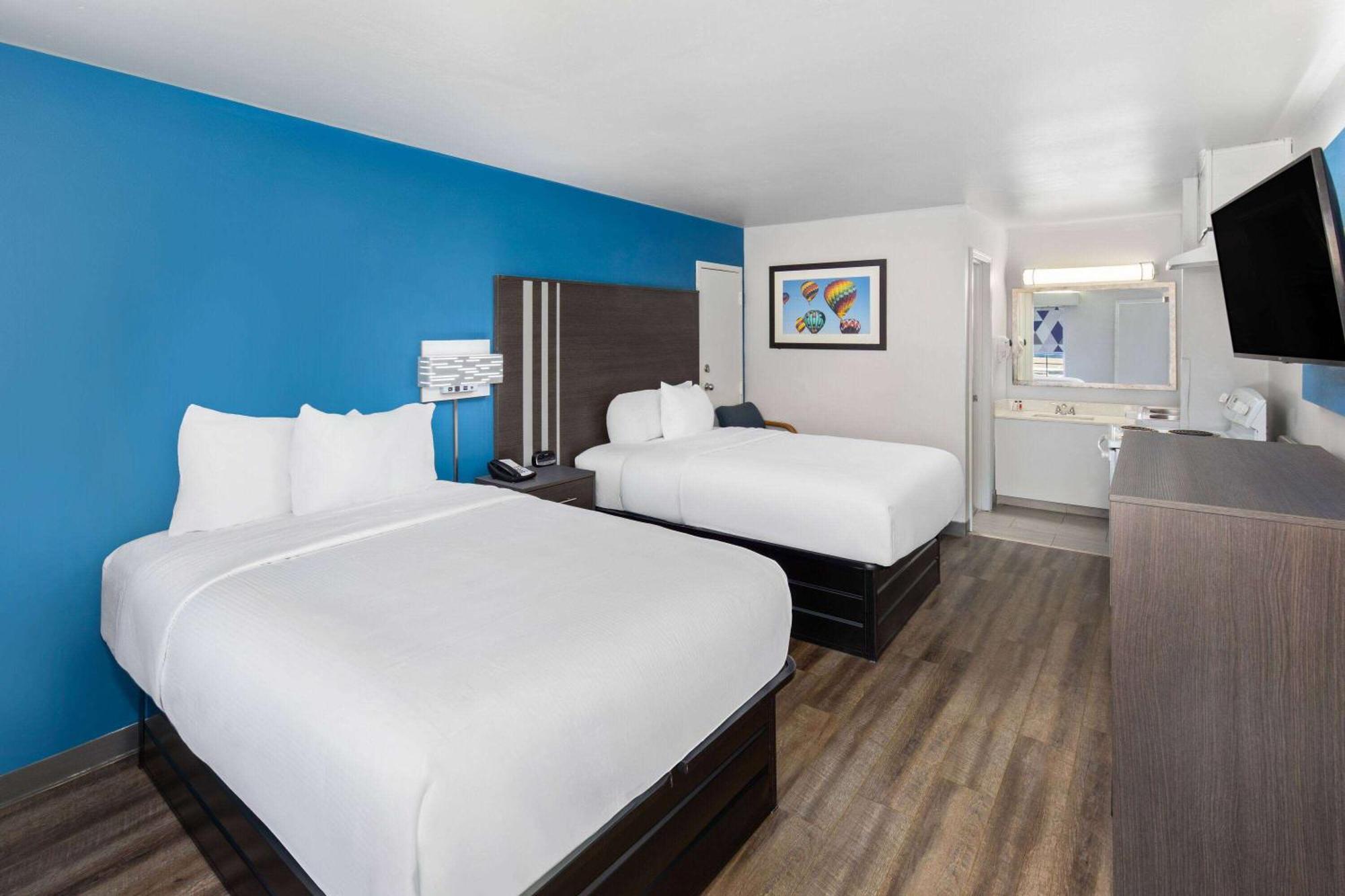 Baymont By Wyndham Selma Hotel Ngoại thất bức ảnh