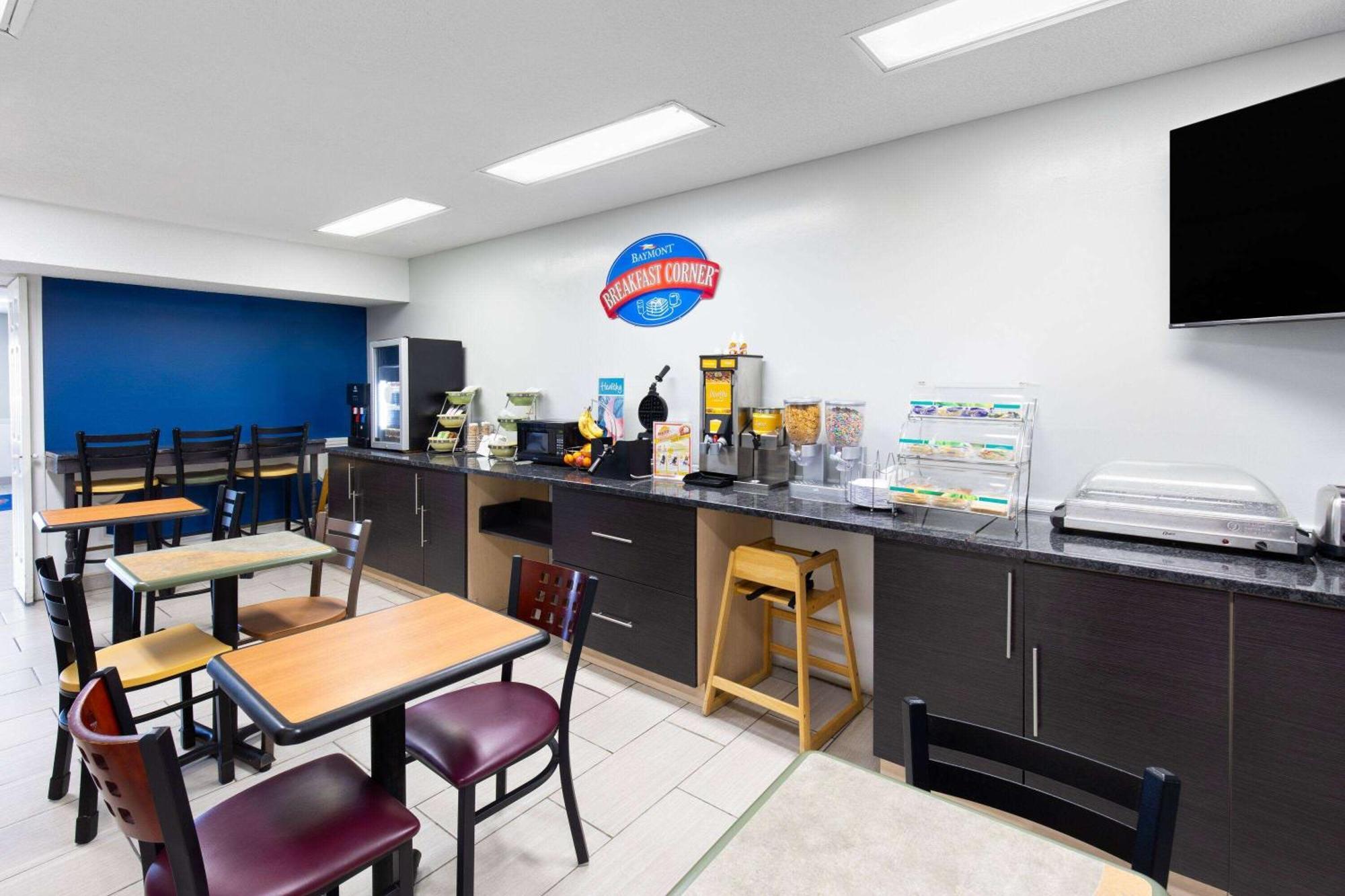 Baymont By Wyndham Selma Hotel Ngoại thất bức ảnh