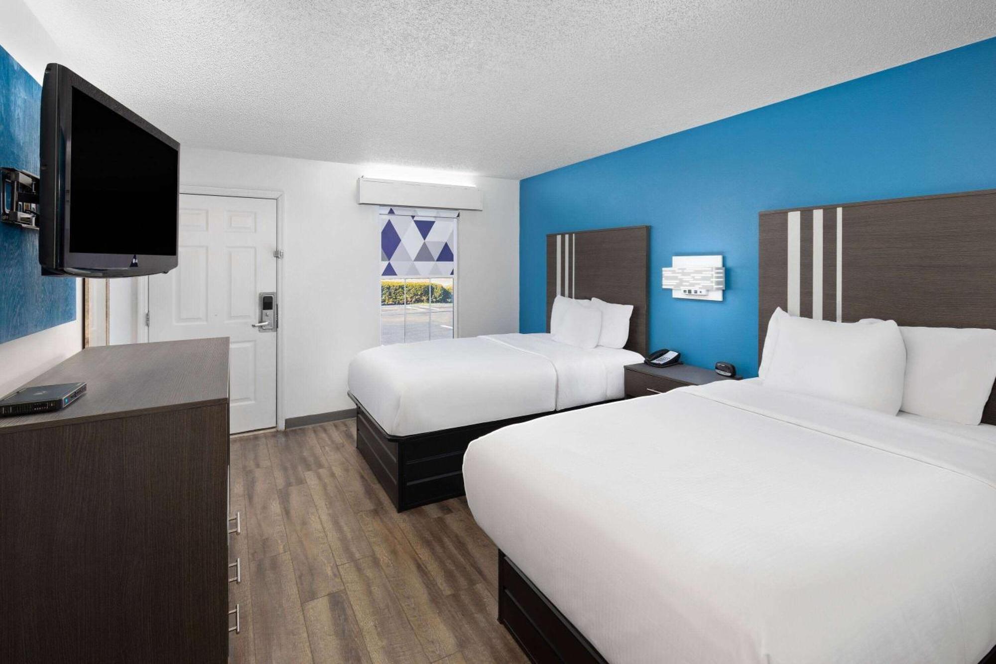 Baymont By Wyndham Selma Hotel Ngoại thất bức ảnh