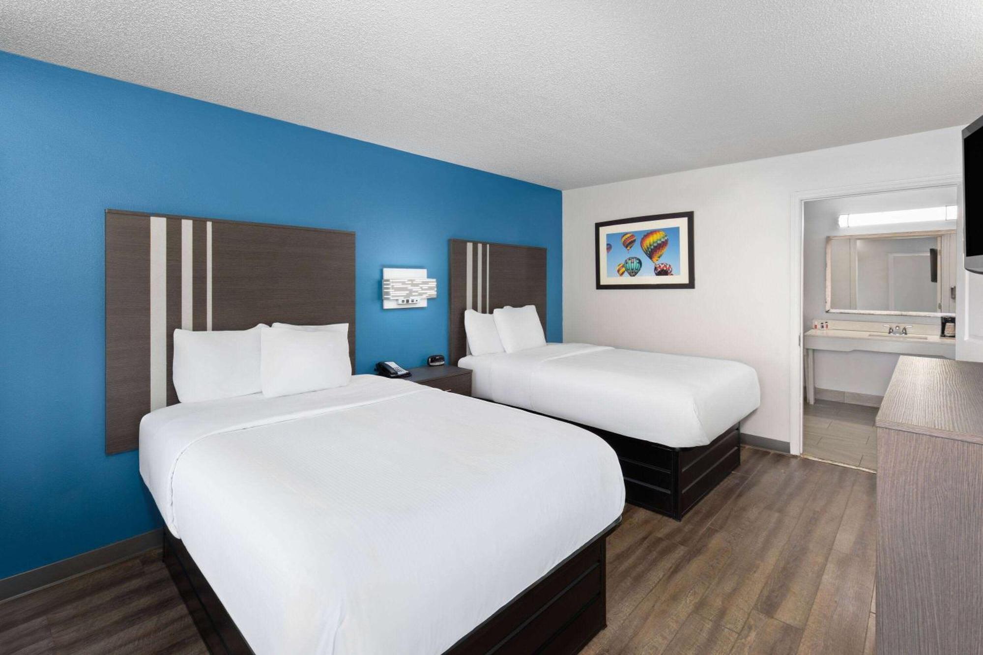Baymont By Wyndham Selma Hotel Ngoại thất bức ảnh
