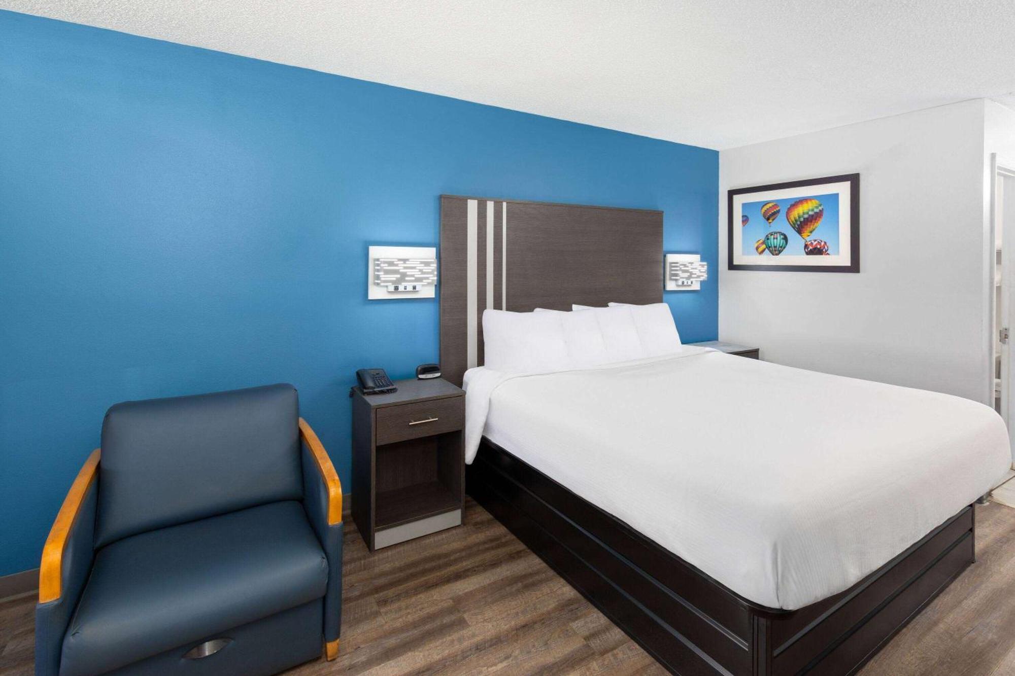 Baymont By Wyndham Selma Hotel Ngoại thất bức ảnh