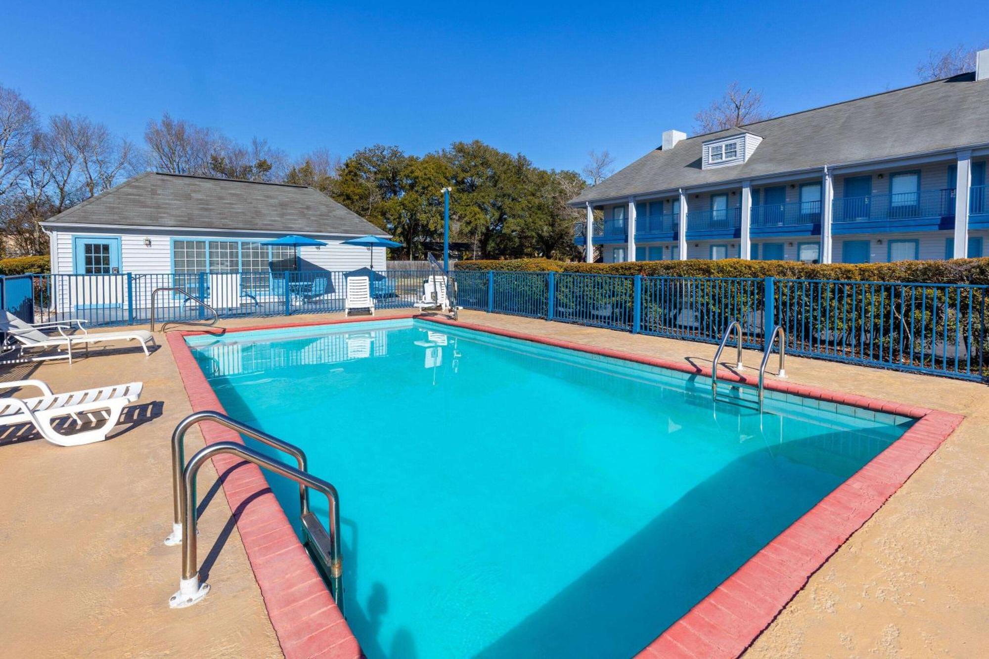 Baymont By Wyndham Selma Hotel Ngoại thất bức ảnh